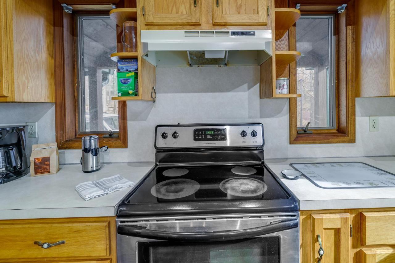Lovely Poconos With Amenities! Gouldsboro